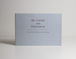 Titelbild des Kataloges Chemie der Erinnerung 